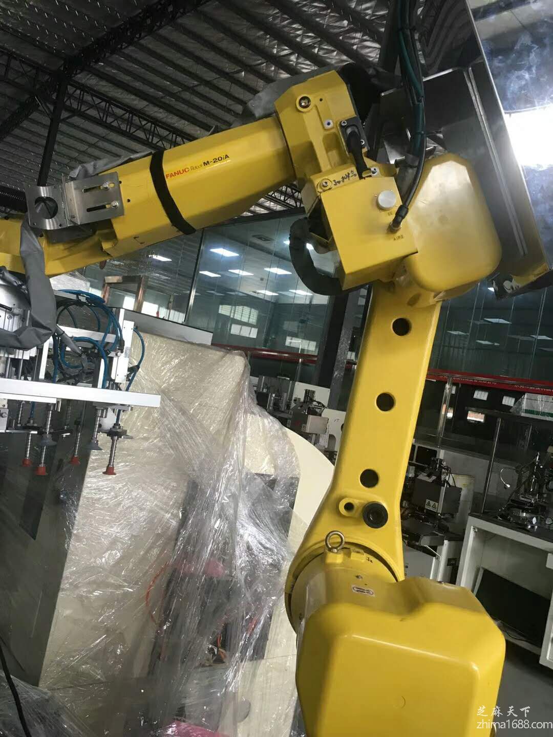 二手發那科(kē)FANUC RObot M-2OiA機器人